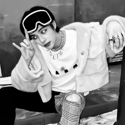 Hyunjin thumbnail