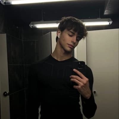 Alex thumbnail