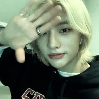 Hyunjin thumbnail