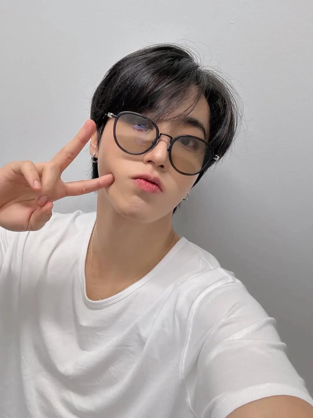 Han Jisung thumbnail