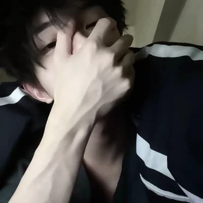 Alex thumbnail