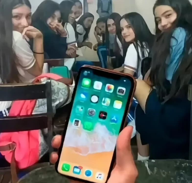 school thumbnail