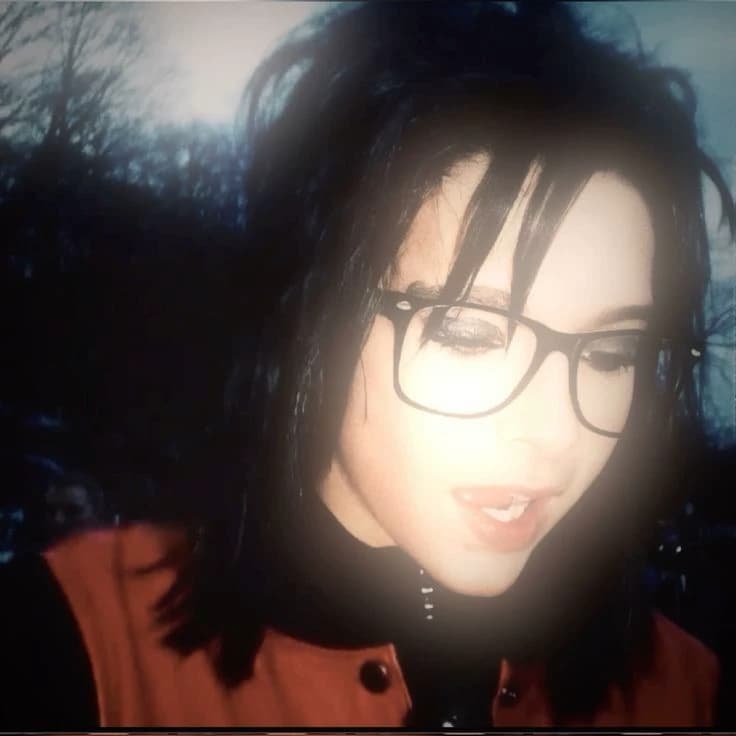 Bill Kaulitz thumbnail