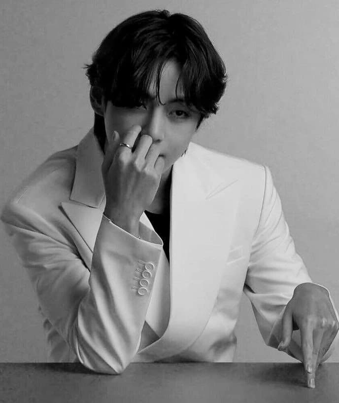 Kim Taehyung thumbnail