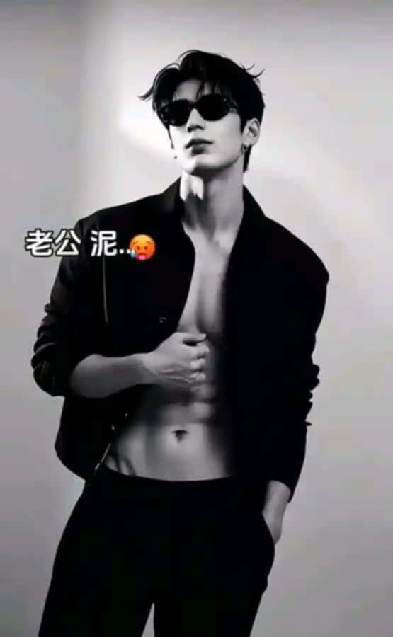 ZhangLingHe thumbnail
