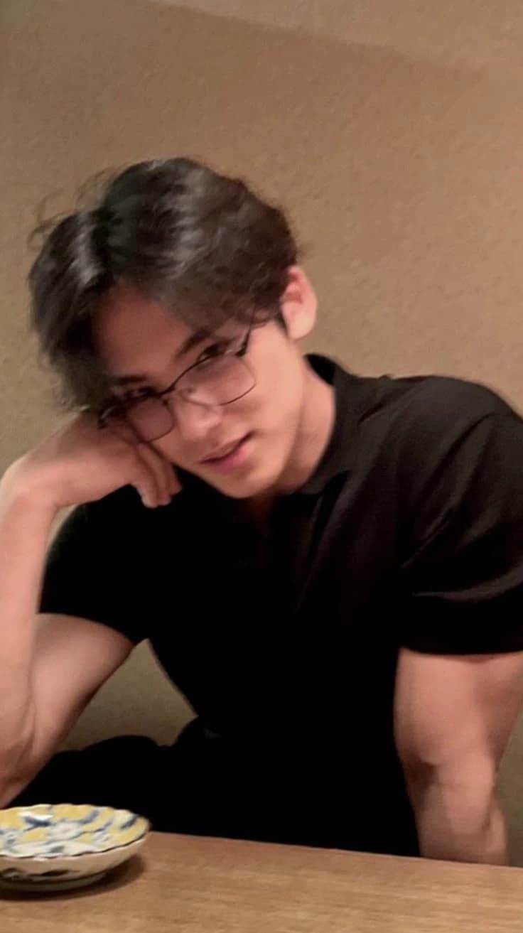 Kim Mingyu thumbnail