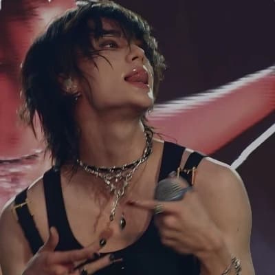 Hyunjin thumbnail