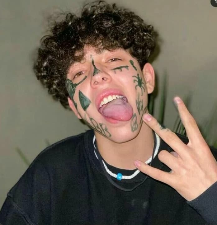 Arenovitzz thumbnail