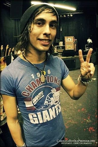 Vic Fuentes (Pierce the Veil) thumbnail