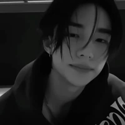 Hyunjin Hwang thumbnail