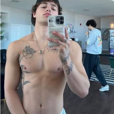 Alex thumbnail