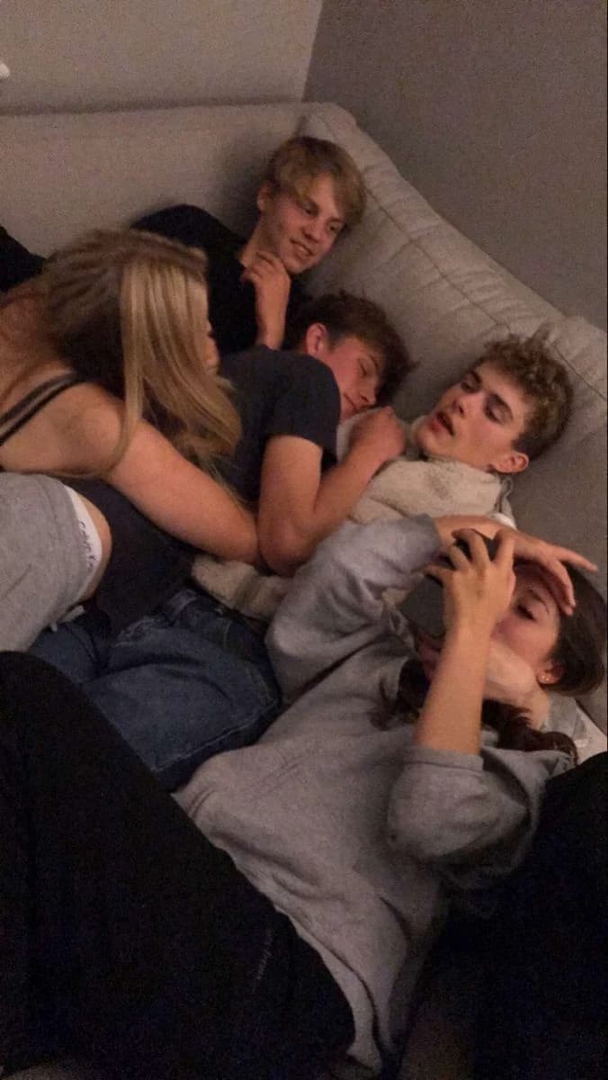 4 boys, 1 girl?! thumbnail
