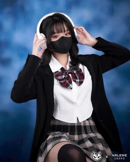 Kitsunee (cousin) thumbnail