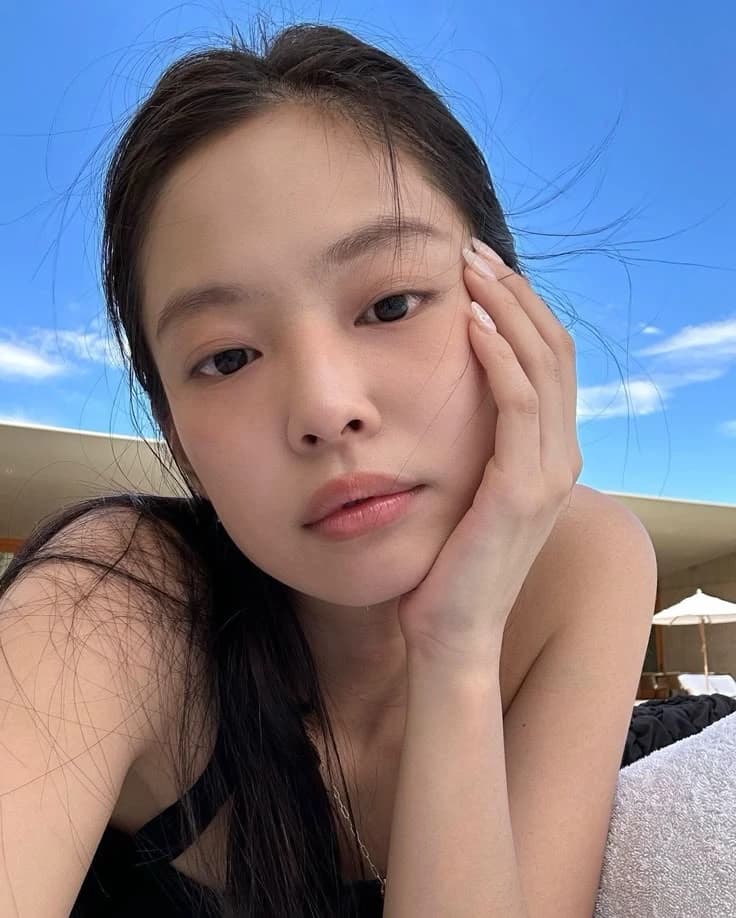 Kim jennie thumbnail