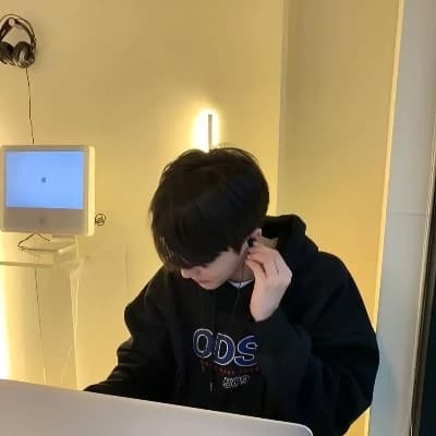 Lee yan thumbnail