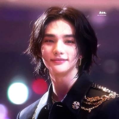Hyunjin thumbnail