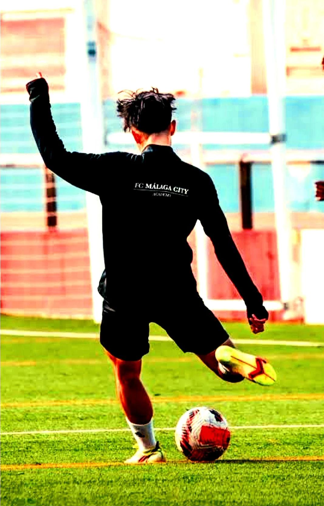 🚺 femenine or masculine🚹 football ⚽️ thumbnail