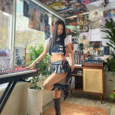 Jennie thumbnail
