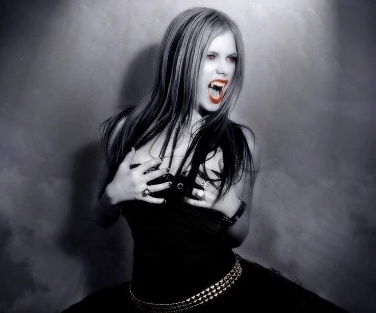 Avril Lavigne vampire thumbnail
