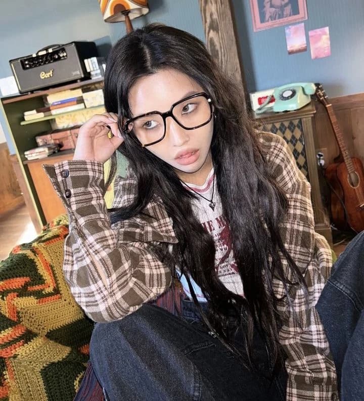 Jeon Soyeon thumbnail