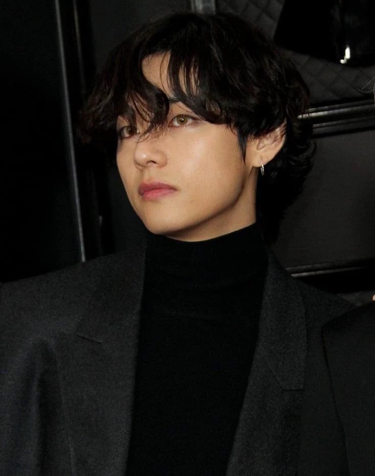 Kim Taehyung thumbnail