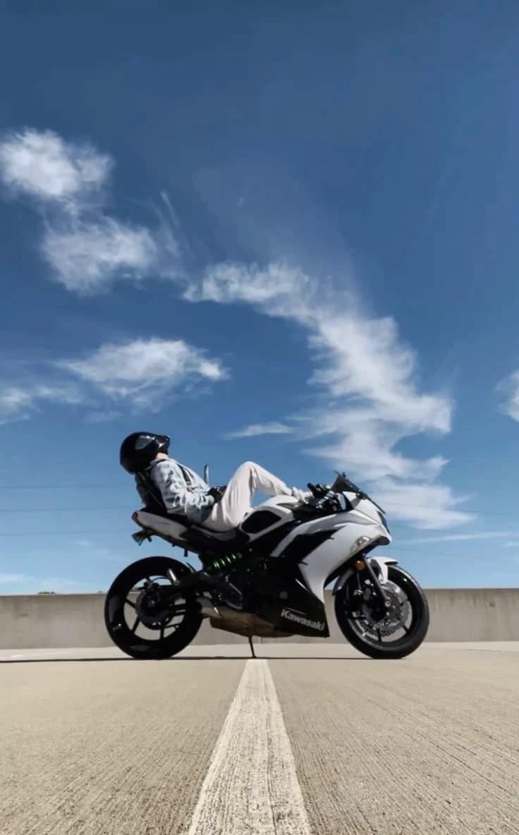 Cyclegroover - Famous Biker thumbnail