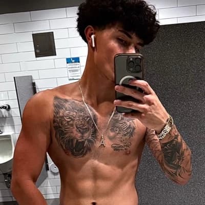 Alex Chino🖤 thumbnail