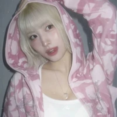 Hirai Momo thumbnail