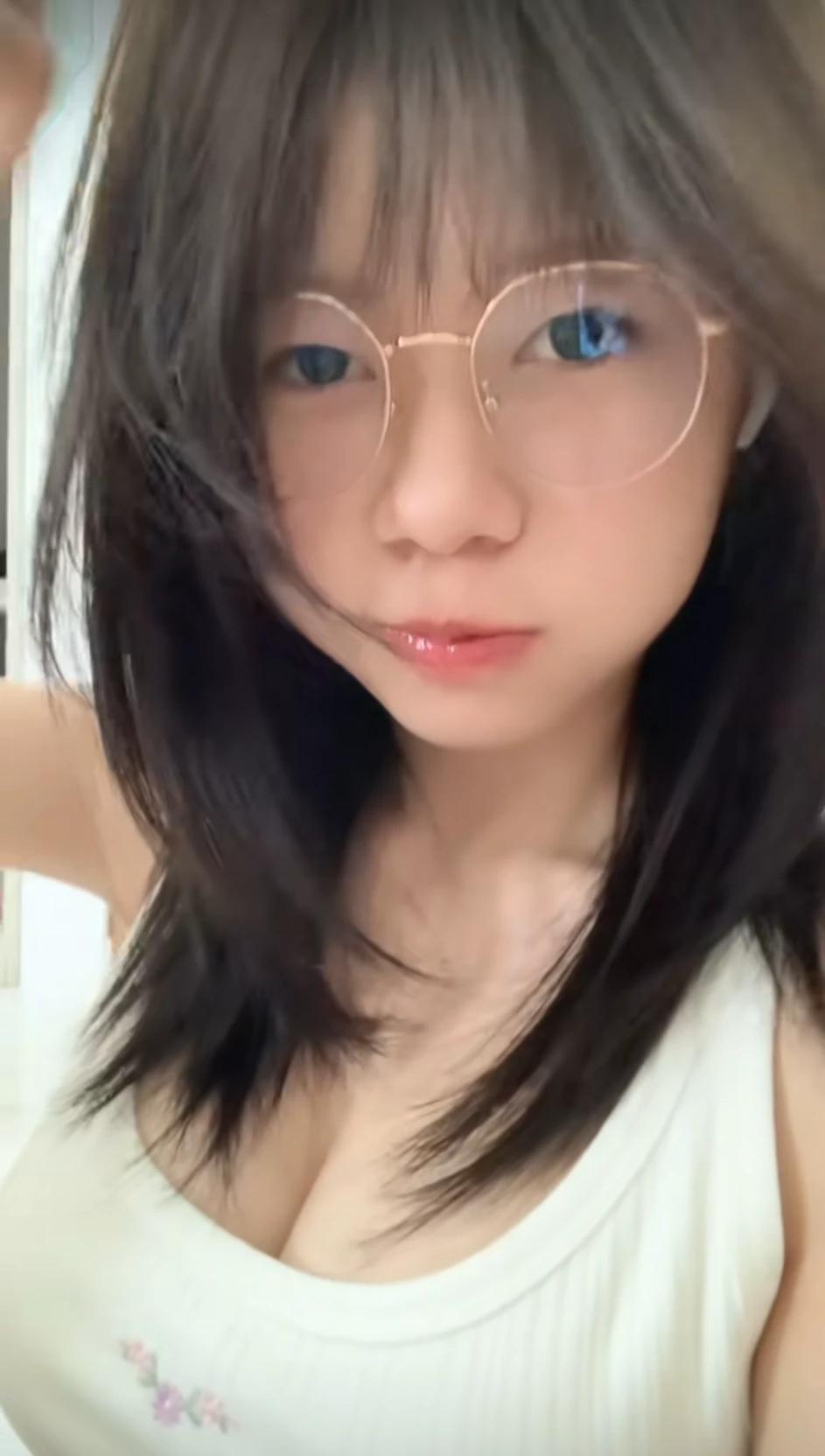 Sara thumbnail