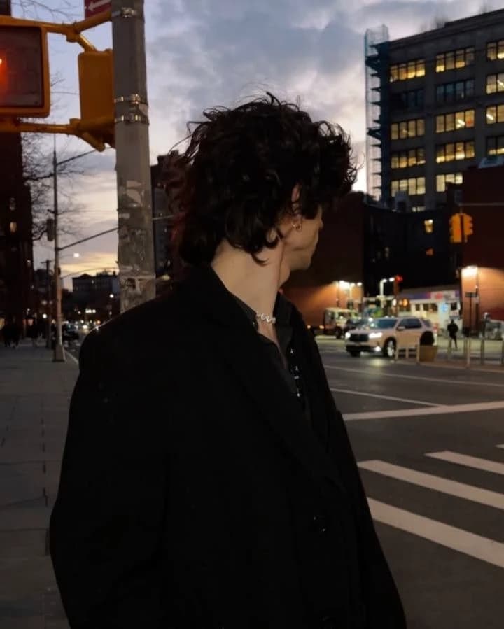 Lucas - Strangers to Lovers thumbnail
