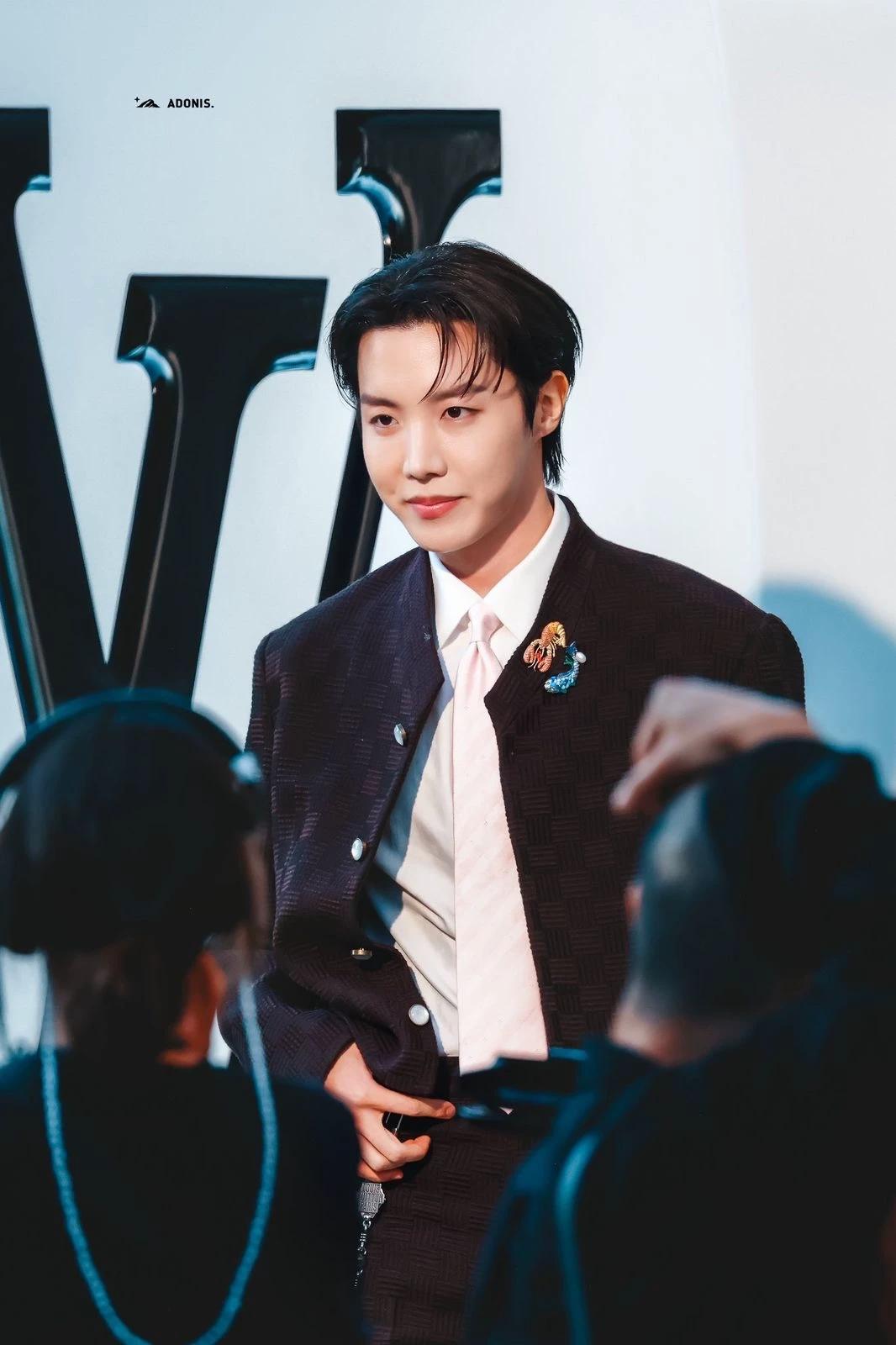 Jung Hoseok thumbnail
