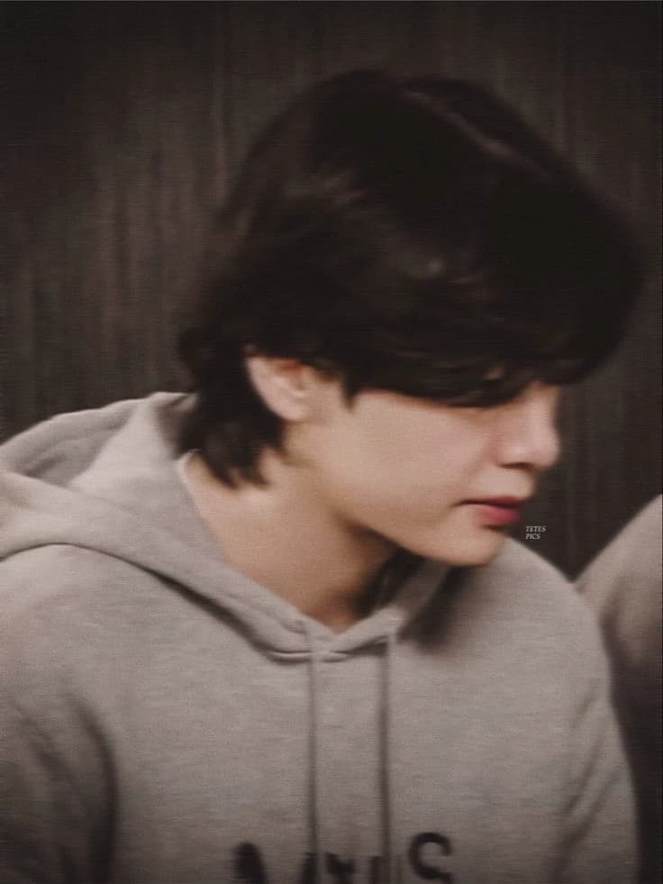 Kim Taehyung thumbnail