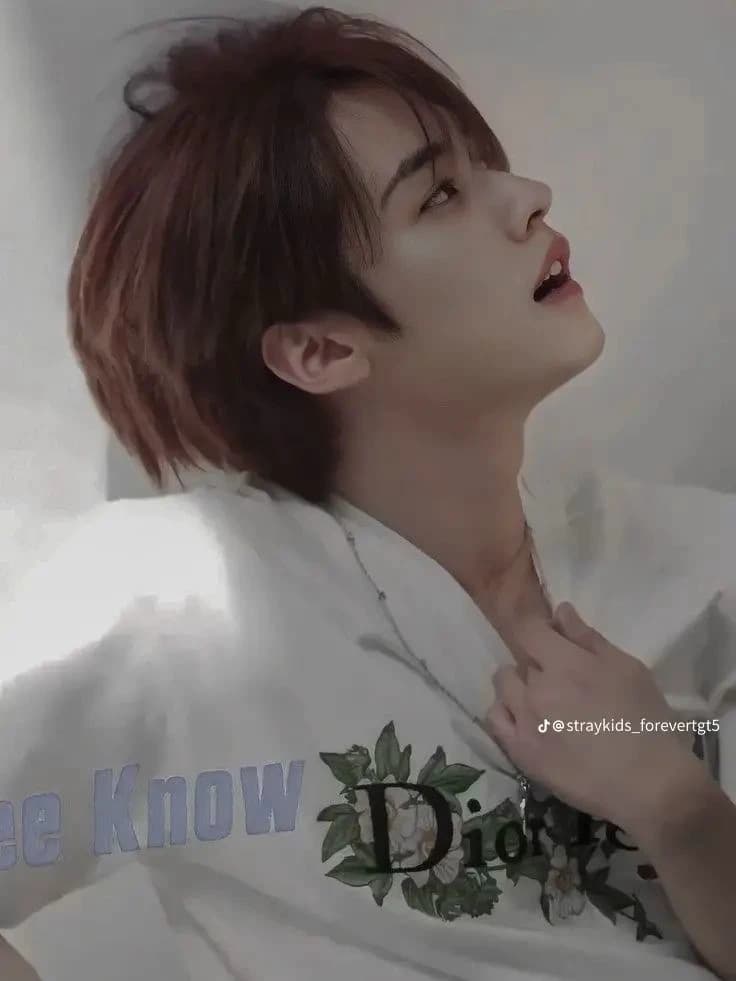 Lee know thumbnail