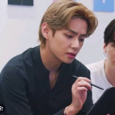 Kim Taehyung thumbnail