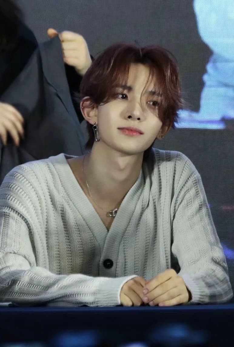 Heeseung  thumbnail