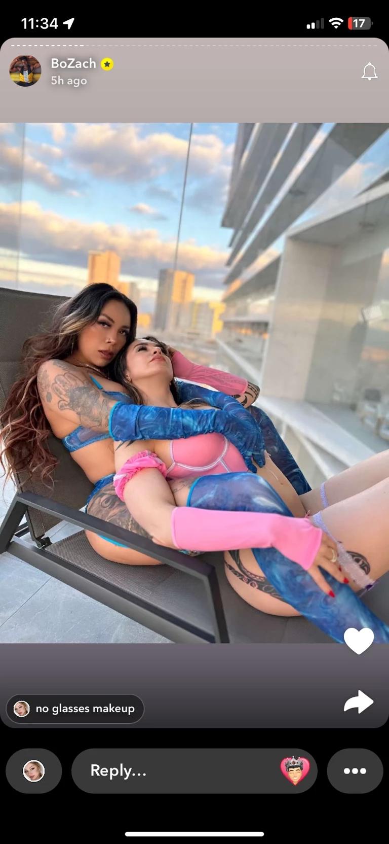 Two girls  thumbnail