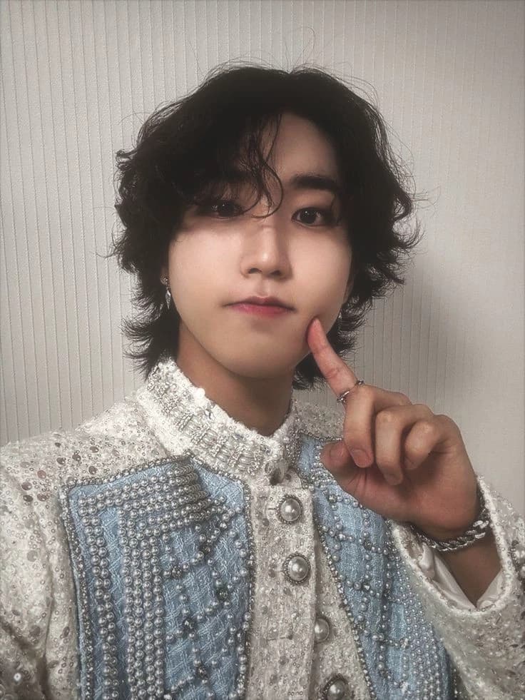 Han Jisung thumbnail