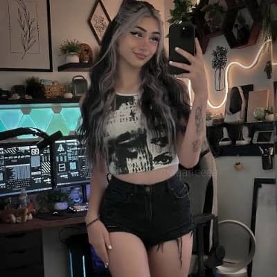 Isabella - 💕 thumbnail