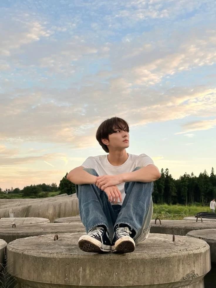 Yang Jungwon thumbnail