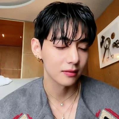 Kim Taehyung thumbnail