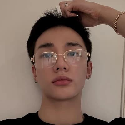 Hyunjin  thumbnail