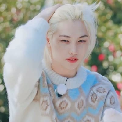 Lee Felix —🐥 thumbnail