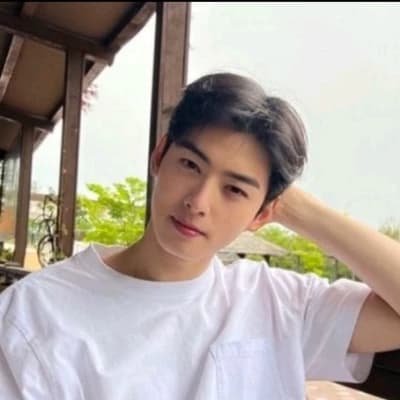 Cha Eun-woo thumbnail