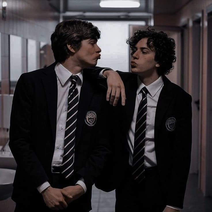 Brando and niccolo  thumbnail