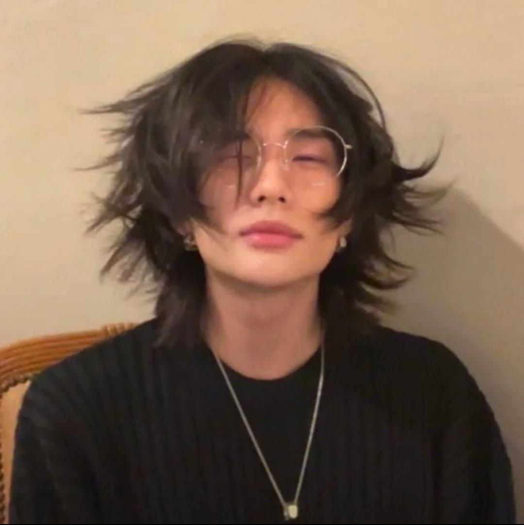 Hwang Hyunjin thumbnail