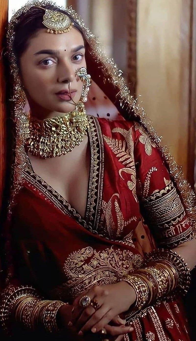 Aditi Rao Hydari | Queen of Mughal Kingdom thumbnail