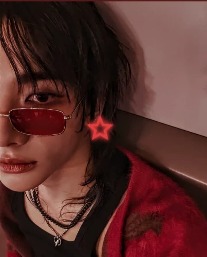 •. HYUNJIN. • thumbnail