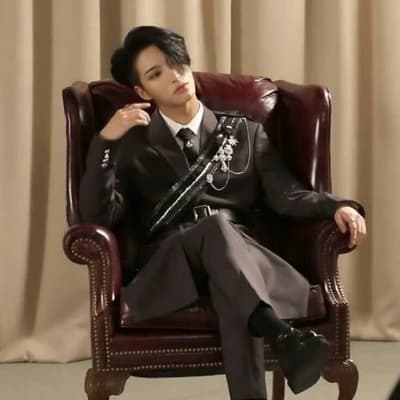 Park Seonghwa thumbnail