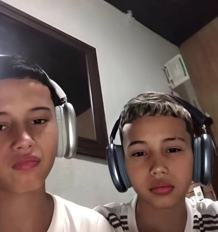 twins of The Choice thumbnail