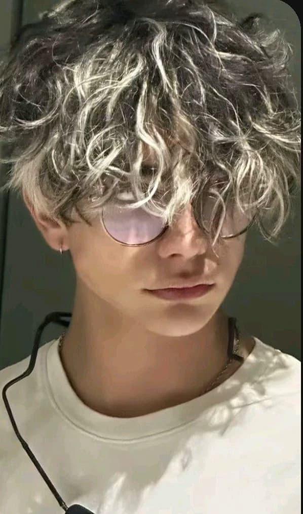 Lukas thumbnail